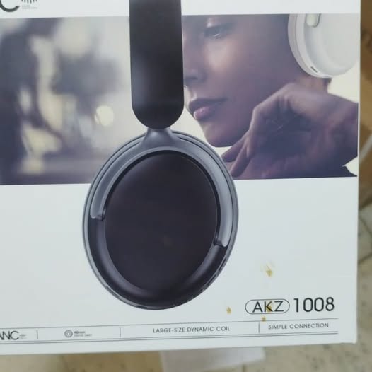 Wireless Headphones Sennheiser Momentum 4 Bluetooth Black